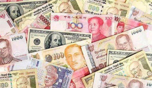 央行支持上海在人民币可自由使用方面先行先试#消息 #人民币 #数字人民币👉🏿 [Reuters]7月20日，央行研究局局长王信在国新办发布会上表示，支持上海在人民币可自由使用方面先行先试，在符合反洗钱、反恐怖融资、反逃税和展业三原则的要求下，进一步便利企业贸易投资资金的进出、探索临港新片区内资本自由流入流出和自由兑换，助力上海成为新发展格局下向联通国际市场和国内市场的重要枢纽和桥梁点评